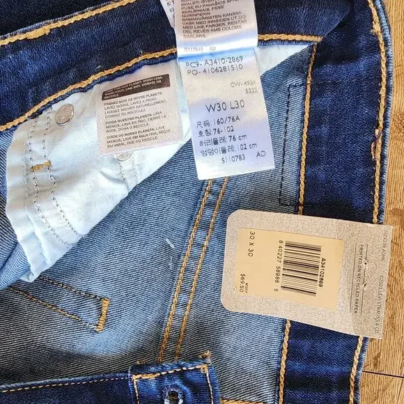 NEW Levis Jeans Womens 30x30 Dark Blue Denim Pants 726 Flare High Rise Stretch - Picture 8 of 8
